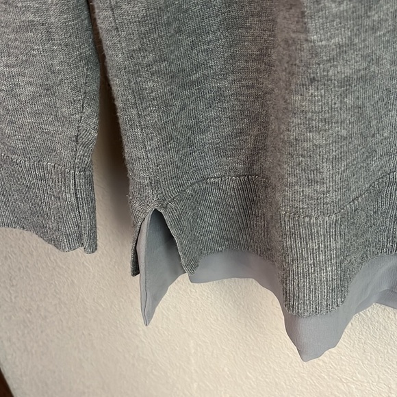 Gray long sleeve sweater size 14/16 - Picture 4 of 4